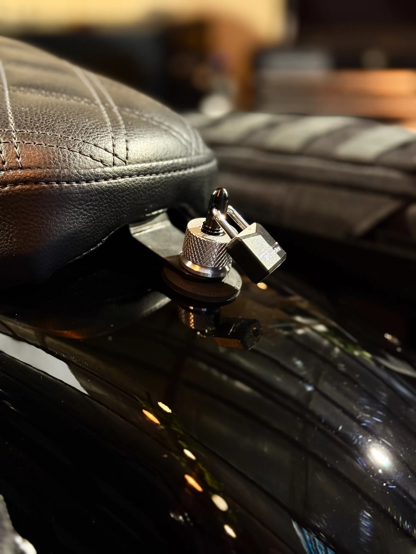 442 PARTS - Antivol de selle pour Harley-Davidson - 5 couleurs