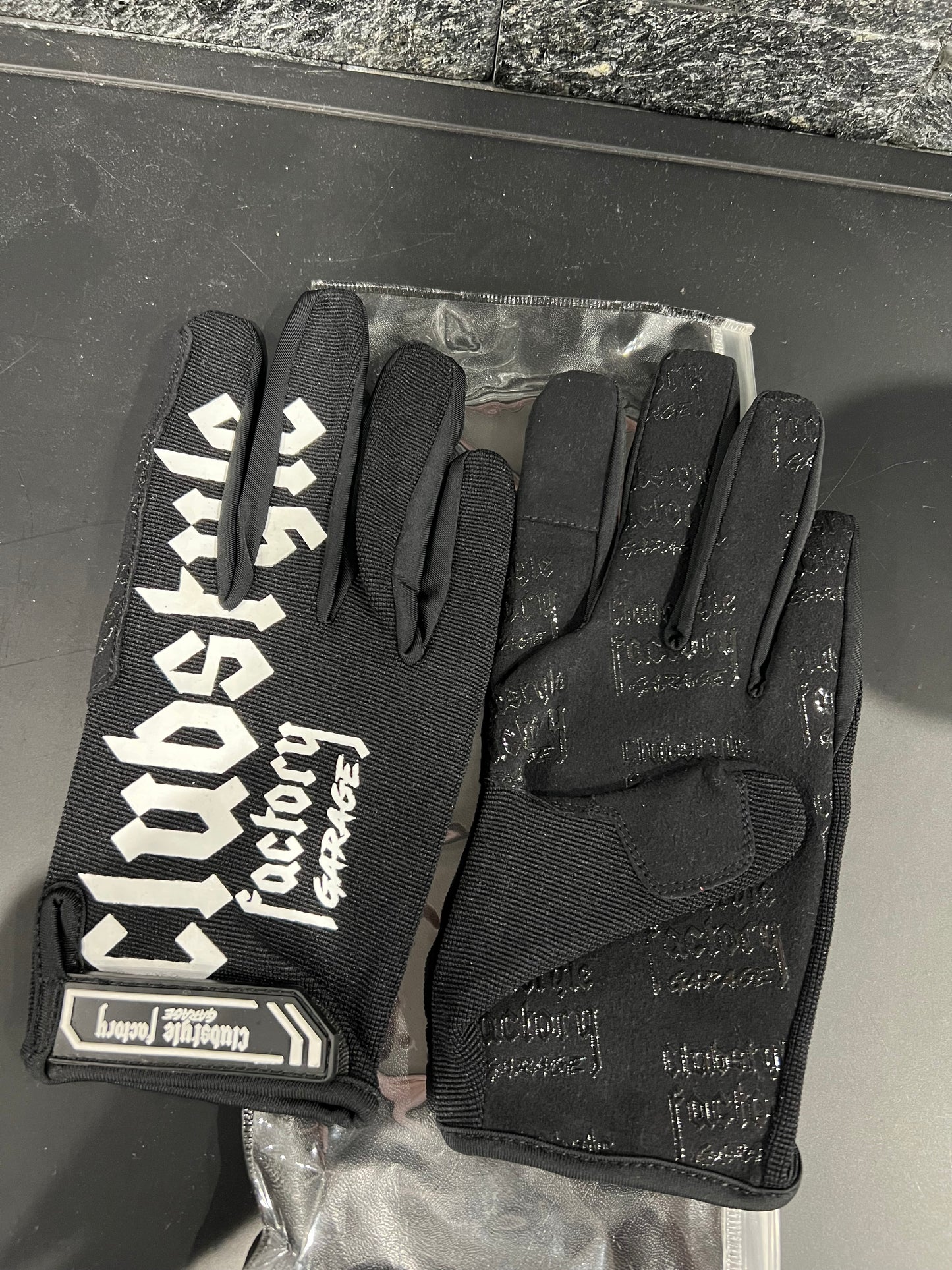 Gants moto sans coques